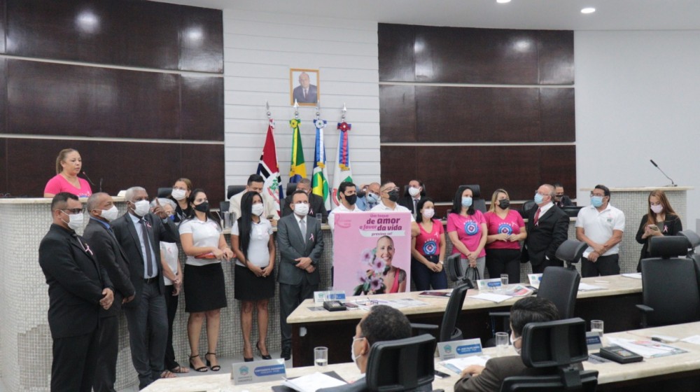 Escola do Legislativo juntamente com AVROC lança campanha do Outubro Rosa