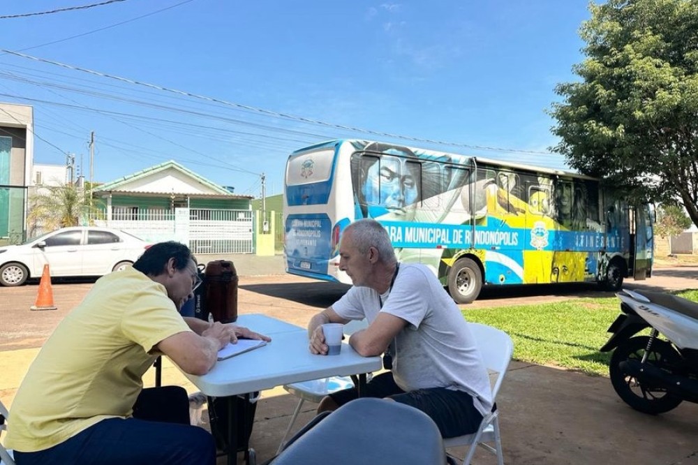 Câmara atende moradores da Vila Adriana e registra demandas